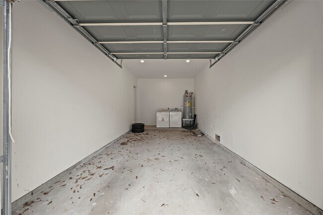 Building Photo - 4384 Fiesta Ln