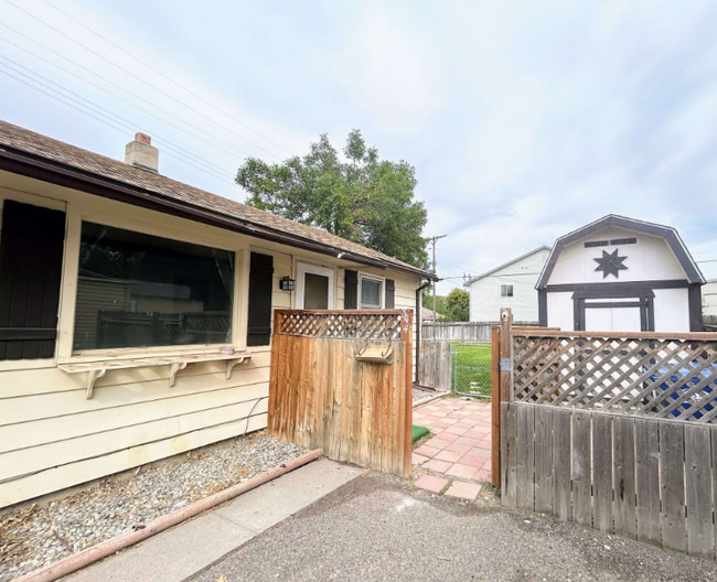 Primary Photo - 344 Ash St