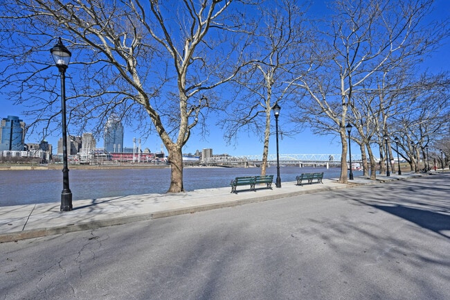 Building Photo - 229 Riverside Dr