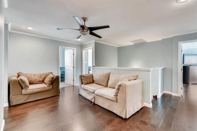 Building Photo - 5202 Pershing St