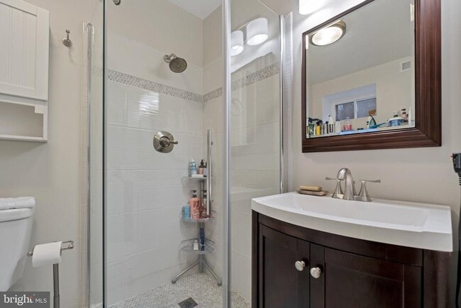 Building Photo - 3043 S Abingdon St