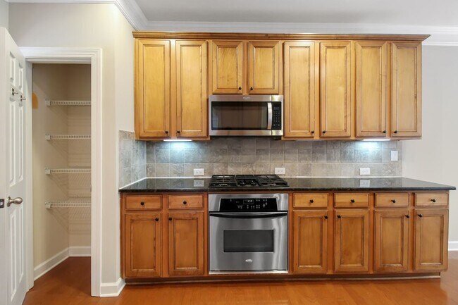 Building Photo - 2147 Yancy Ln