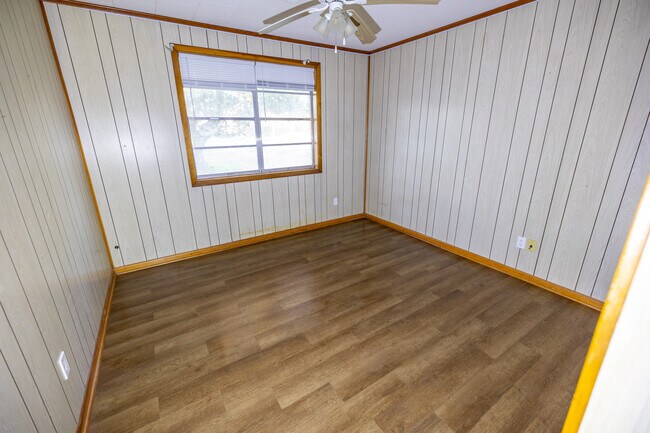 Building Photo - 2624 LA-1