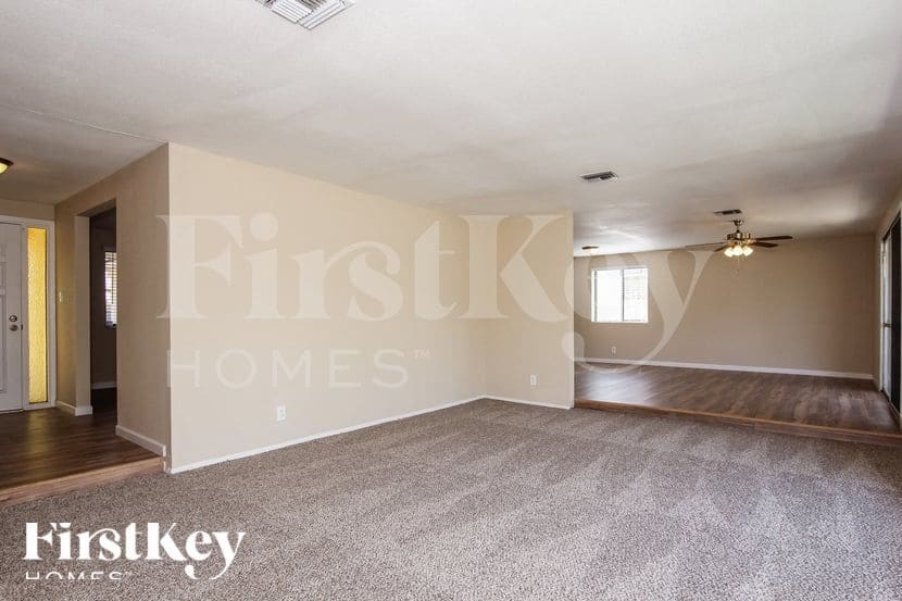 Building Photo - 3826 W Griswold Rd