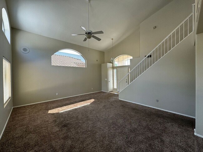 Building Photo - 440 W Calle Monte Vista