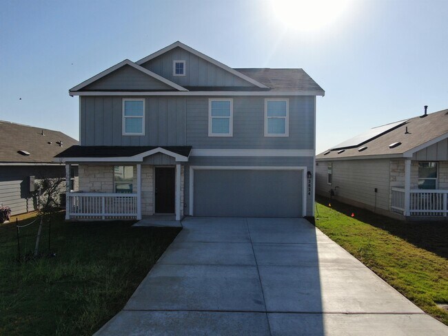 Building Photo - 2824 Rosefinch