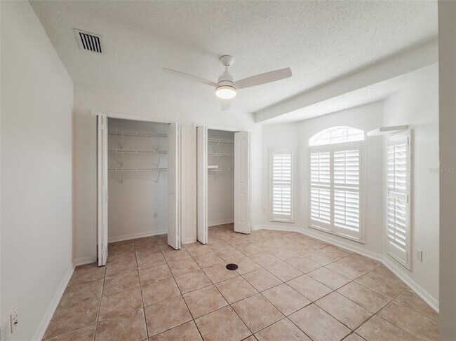 Building Photo - 14717 Redcliff Dr