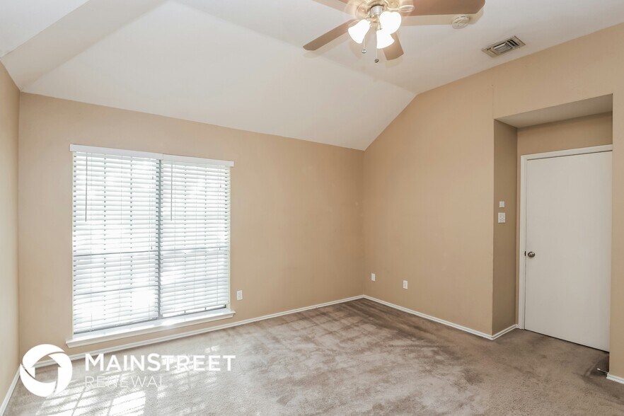 Building Photo - 4031 Rocky Ledge Dr