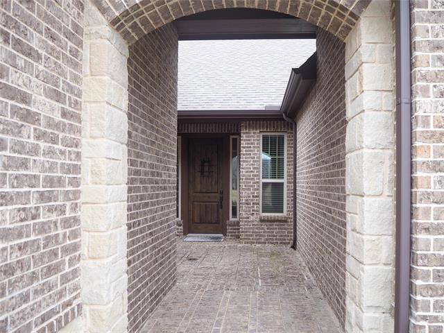 Building Photo - 400 Sunflower Ave