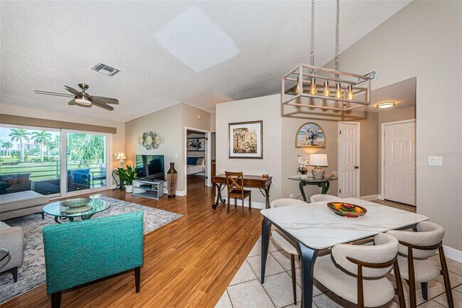 Building Photo - 6020 Bahia Del Mar Cir N