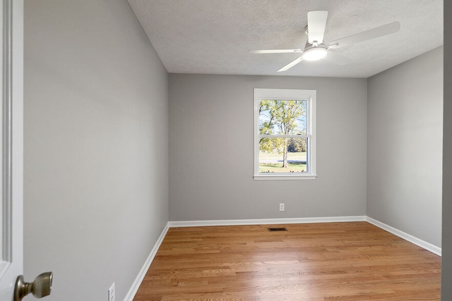 Bedroom #3 - 8171 Horton Hwy