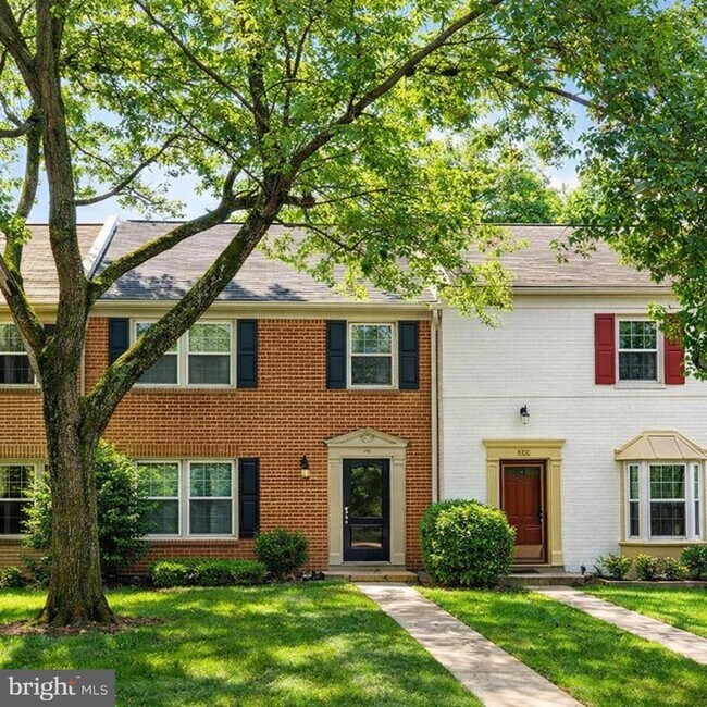 Building Photo - 8209 Carrleigh Pkwy