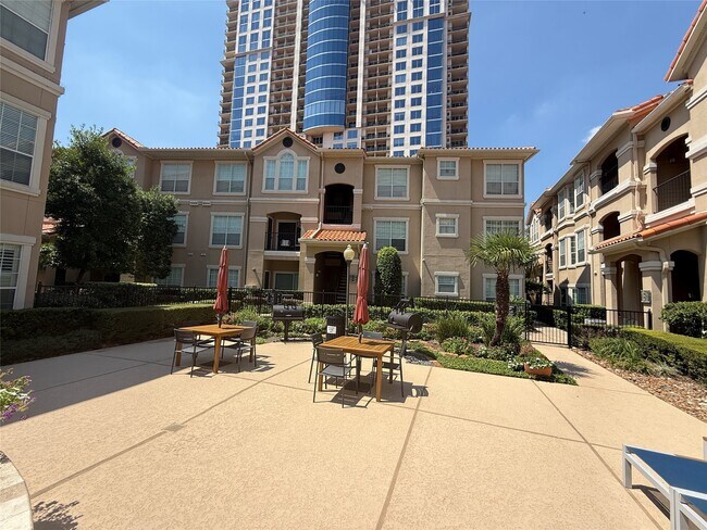 Building Photo - 3231 Allen Pkwy