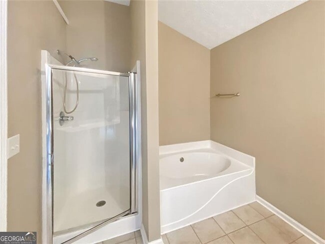 Building Photo - 3033 Kentmere Dr