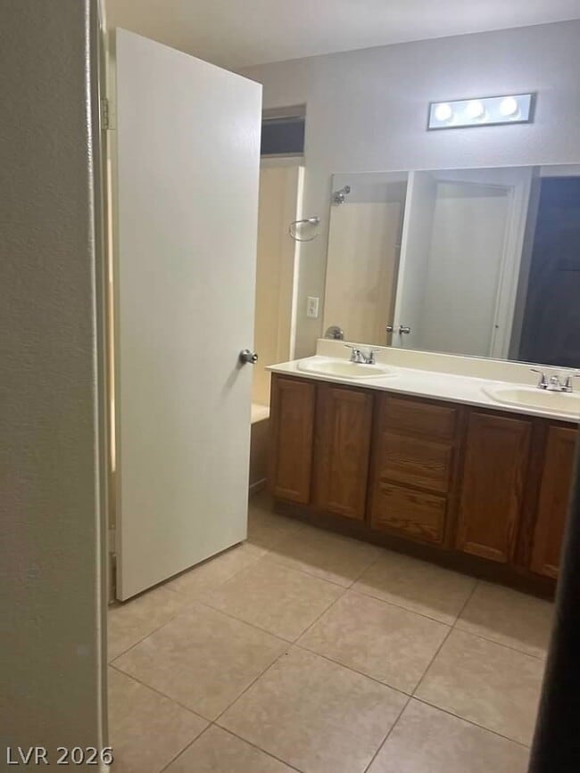 Building Photo - 3123 Inlet Bay Ave