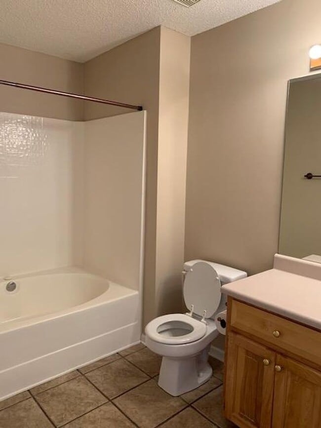 Building Photo - 3BD/2B in Valdosta, GA Close to Moody Air Force Base