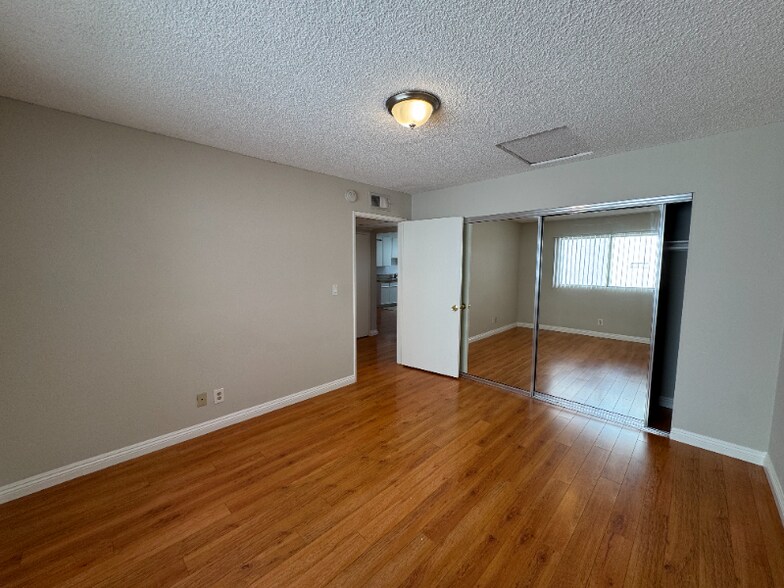 Building Photo - 626 E Verdugo Ave