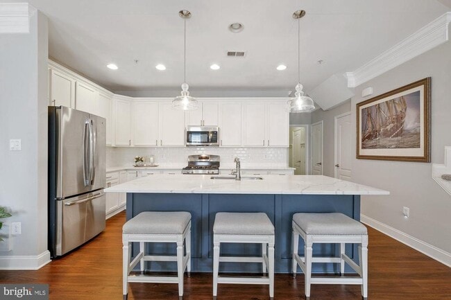 Building Photo - 10214 Nuthatch Dr