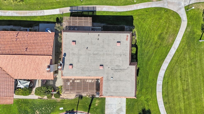 Building Photo - 75250 Vista Huerto