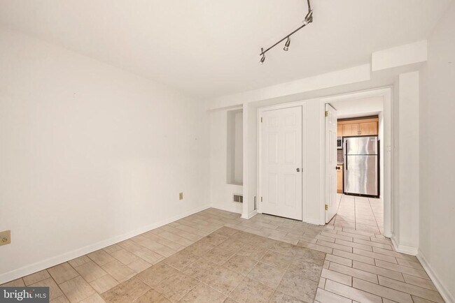 Building Photo - 8400 Thornden Terrace