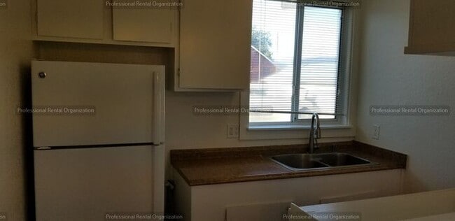 Building Photo - Coming Soon: Cozy Studio Cottage in Vineyard Setting