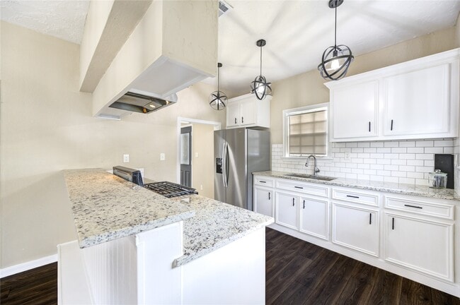 Primary Photo - 306 Morris St