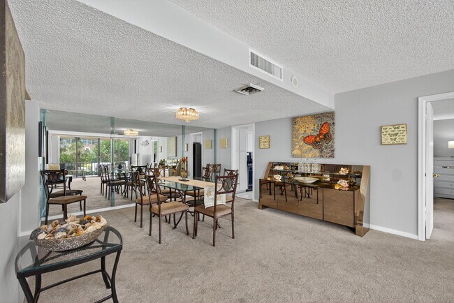 Building Photo - 4200 N Ocean Dr