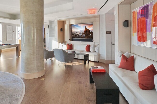 Building Photo - 100 Lovejoy Pl