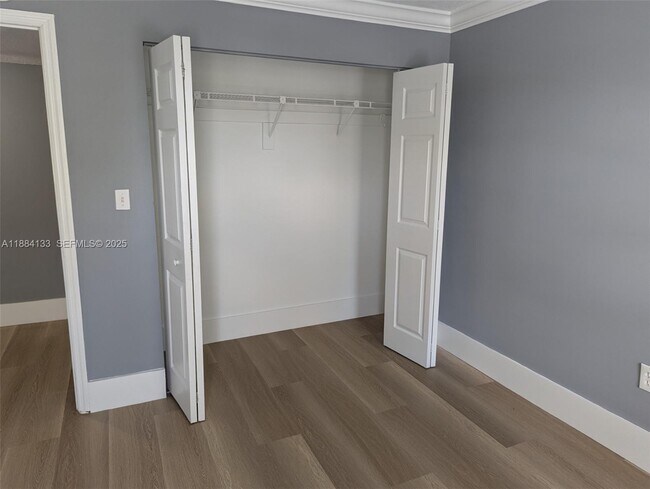 Building Photo - 13700 SW 62nd St