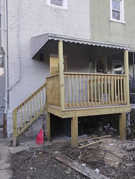 Building Photo - 1505 N Conestoga St