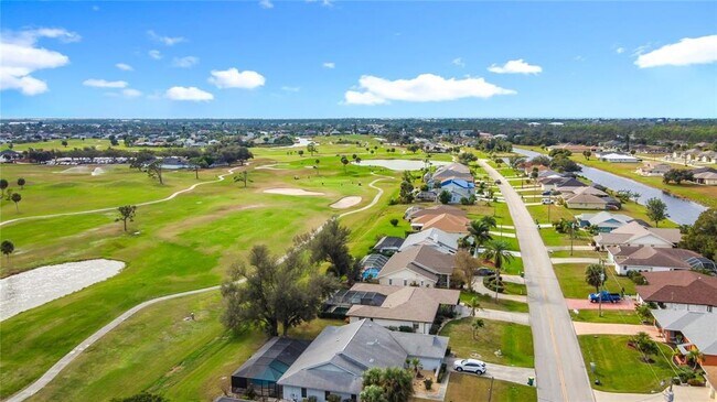 Building Photo - 290 Rotonda Cir