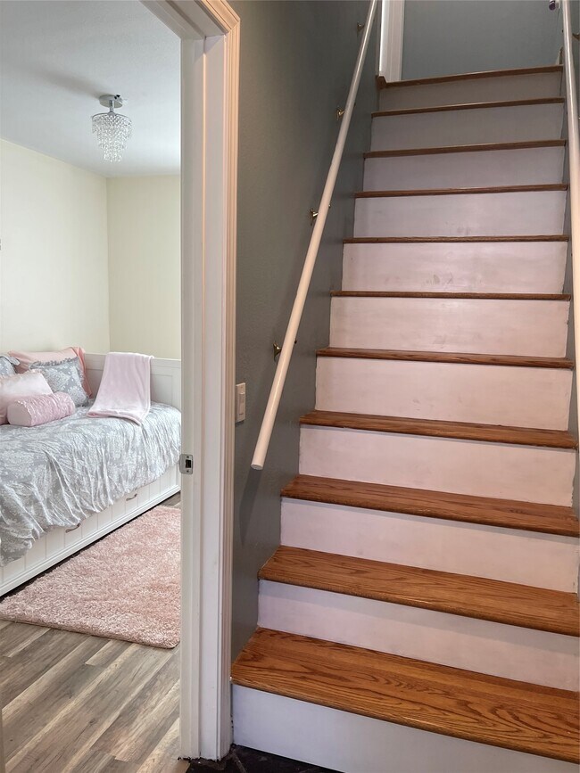 Building Photo - 1212 55th St