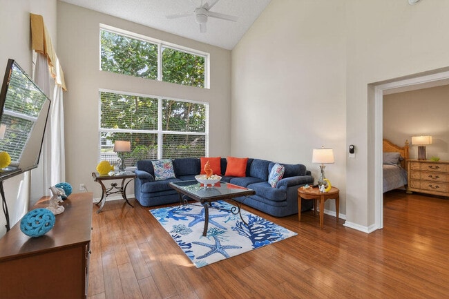 Building Photo - 2074 Mainsail Cir