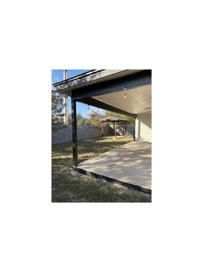 Building Photo - 2024 Lima Loop