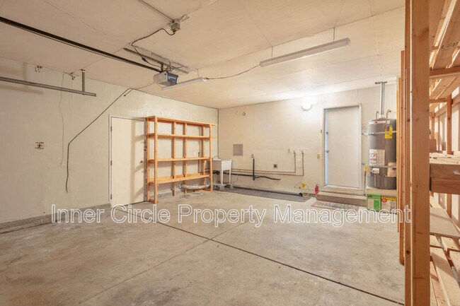 Building Photo - 2225 Mt Whitney Dr