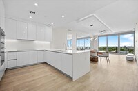 Building Photo - 220 Lake Shore Dr