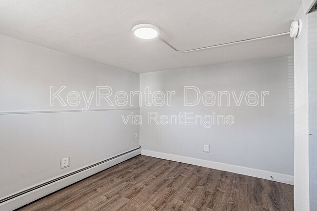 Building Photo - 1532 Perry St