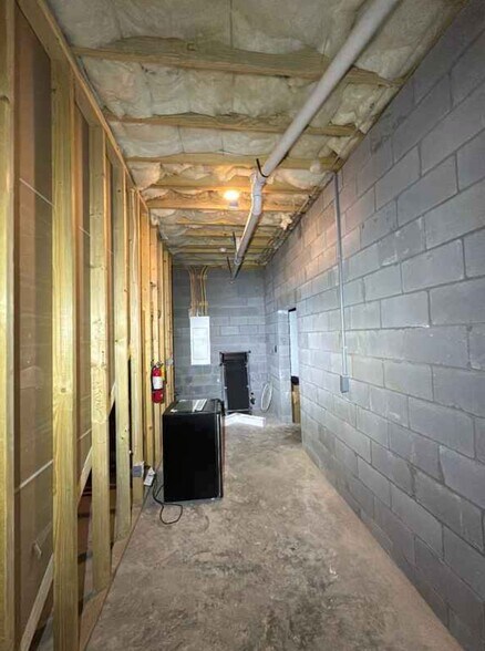 Building Photo - 359 Hungry Hollow Rd SE