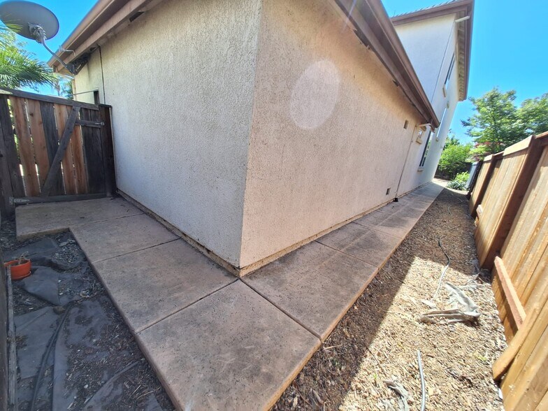 Building Photo - 5066 Trouville Ln