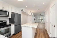 Building Photo - 9506 Jefferson Hwy