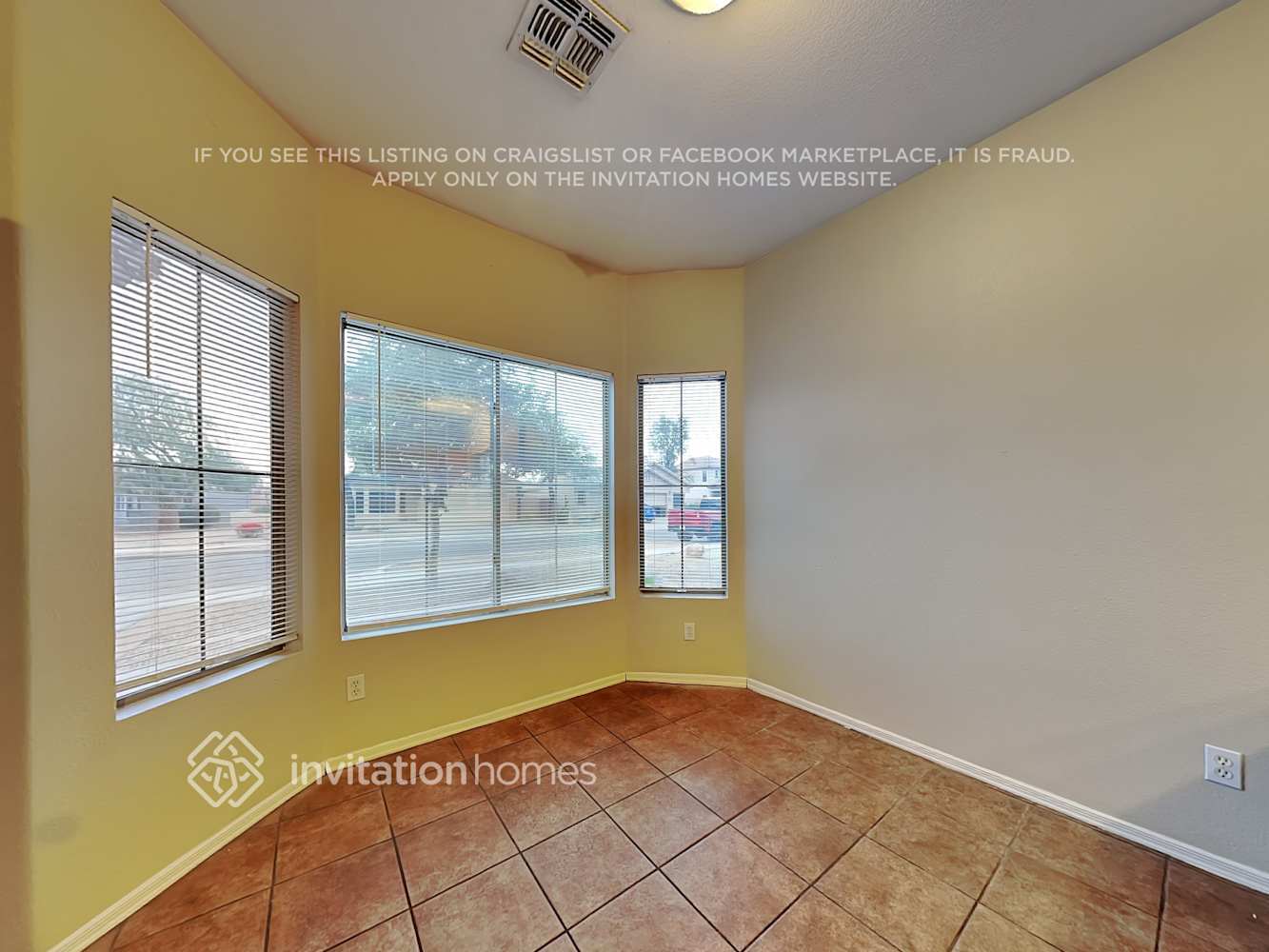 Building Photo - 6347 W Hilton Ave