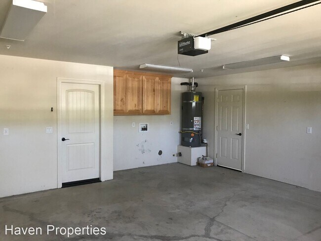 Building Photo - 3 br, 2 bath House - 22615 J St.