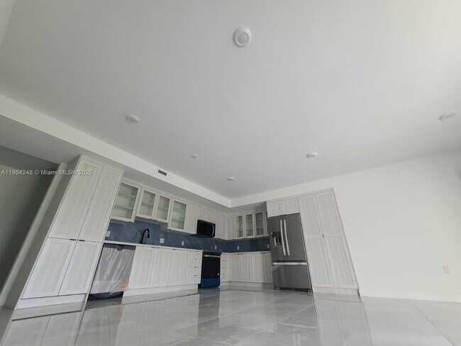 Building Photo - 14585 SW 262nd St