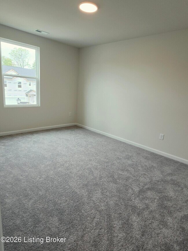 Building Photo - 11144 Castlebrook Dr