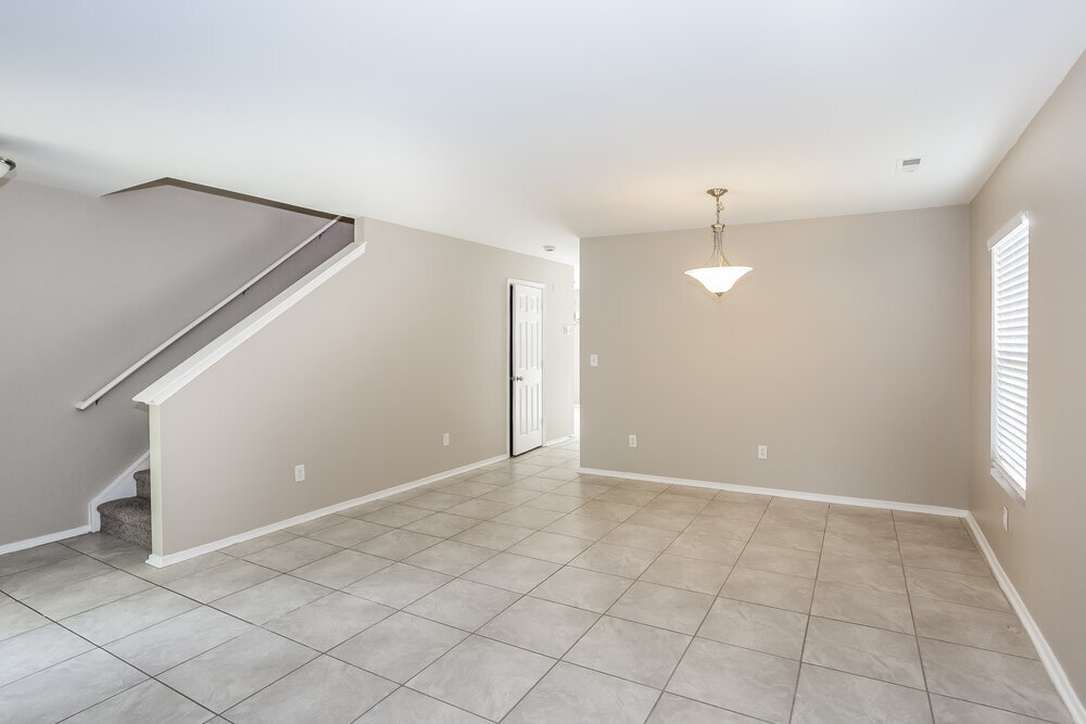 Building Photo - 4024 Larkhaven Village Dr