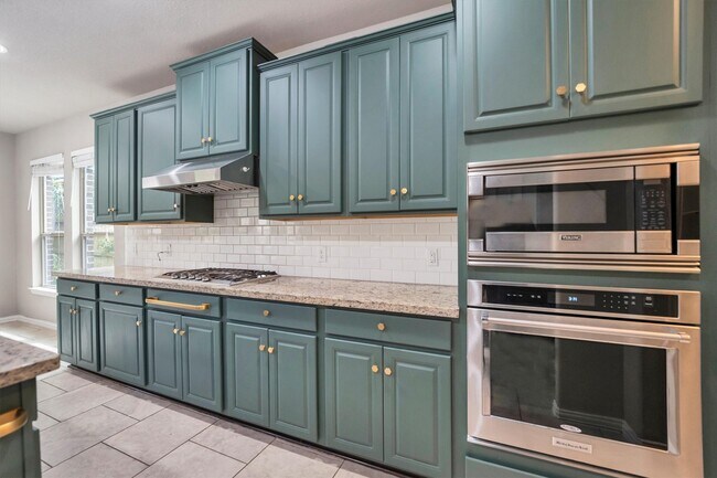 Building Photo - 6723 Mossridge Dr