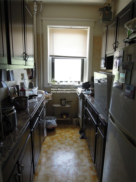 Building Photo - 17-19 Washington St. Unit 401