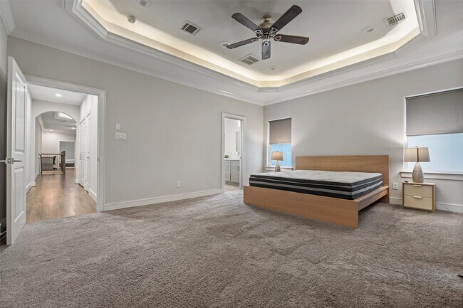 Building Photo - 6533 Castlebay Dr