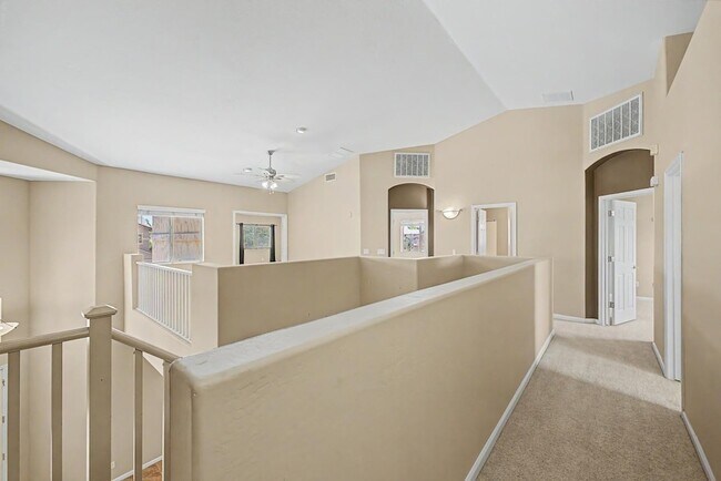 Building Photo - 472 W Pelican Dr