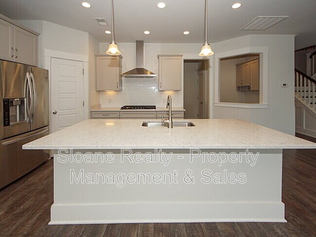 Building Photo - 2874 Stonestown Dr